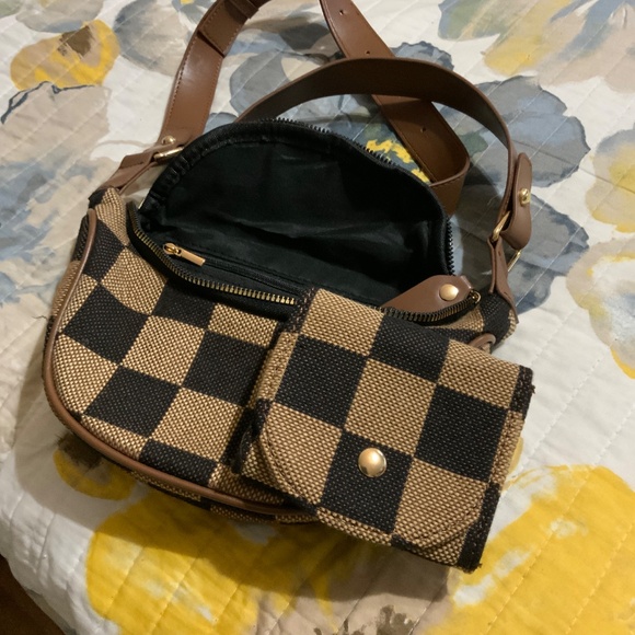 Crossbody bag - Picture 3 of 4